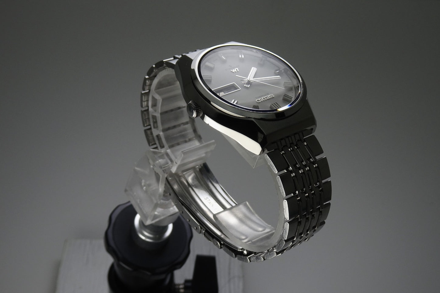 Serviced Vintage 1975 JAPAN SEIKO LORD MATIC WEEKDATER 5606-8061 23J Automatic.