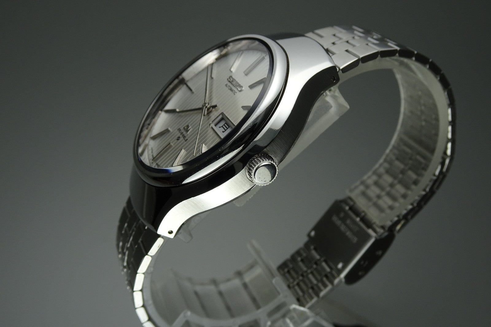 Serviced Vintage 1975 JAPAN SEIKO LORD MATIC WEEKDATER 5606-8120 25J Automatic.