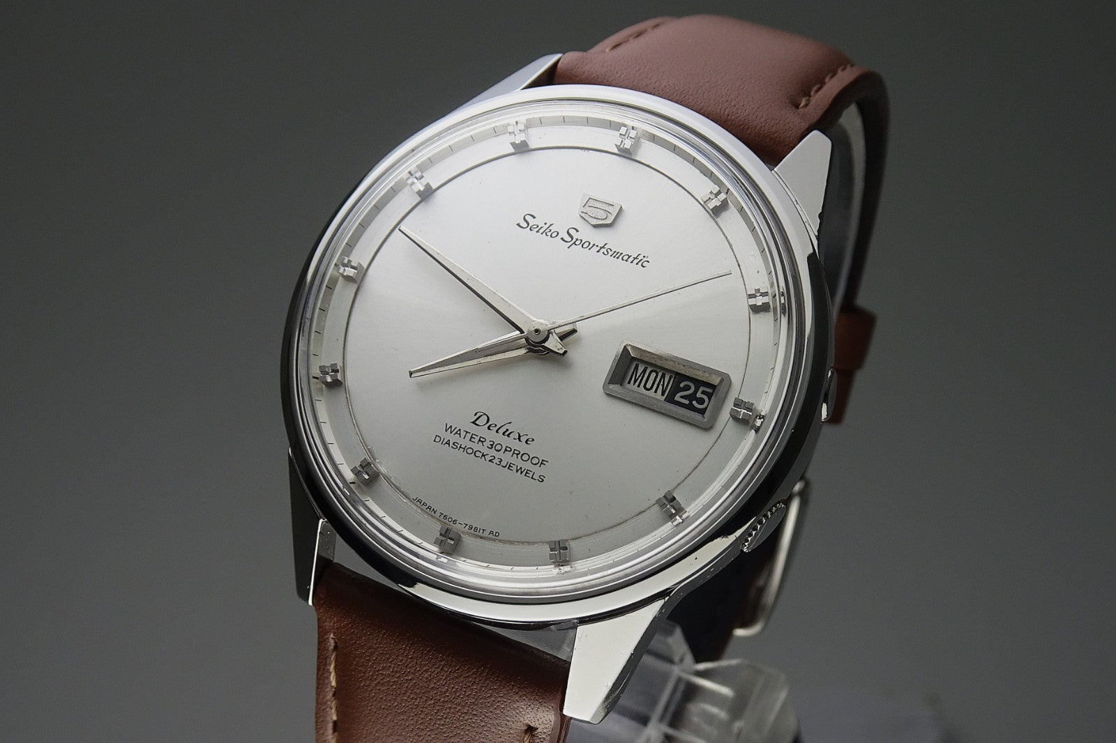 Vintage 1965 JAPAN SEIKO SPORTSMATIC5 DX 7606-7982 23Jewels Automatic.