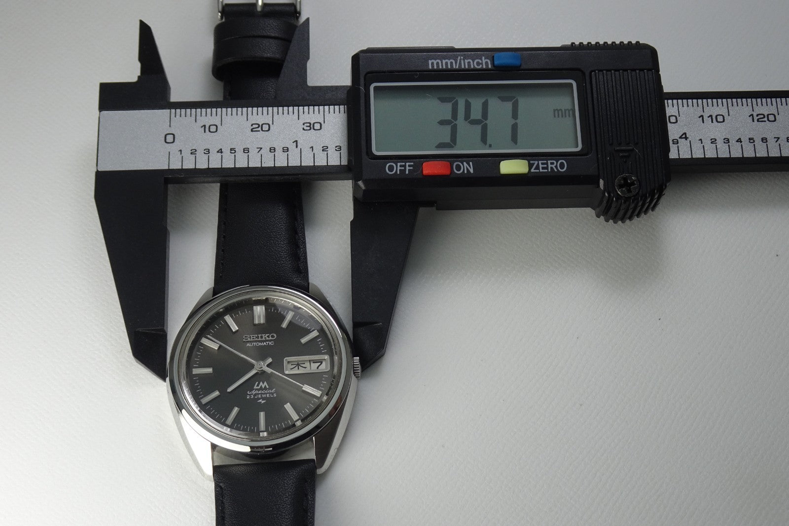 Vintage 1971 JAPAN SEIKO LORD MATIC SPECIAL WEEKDATER 5206-6020 23J Automatic.