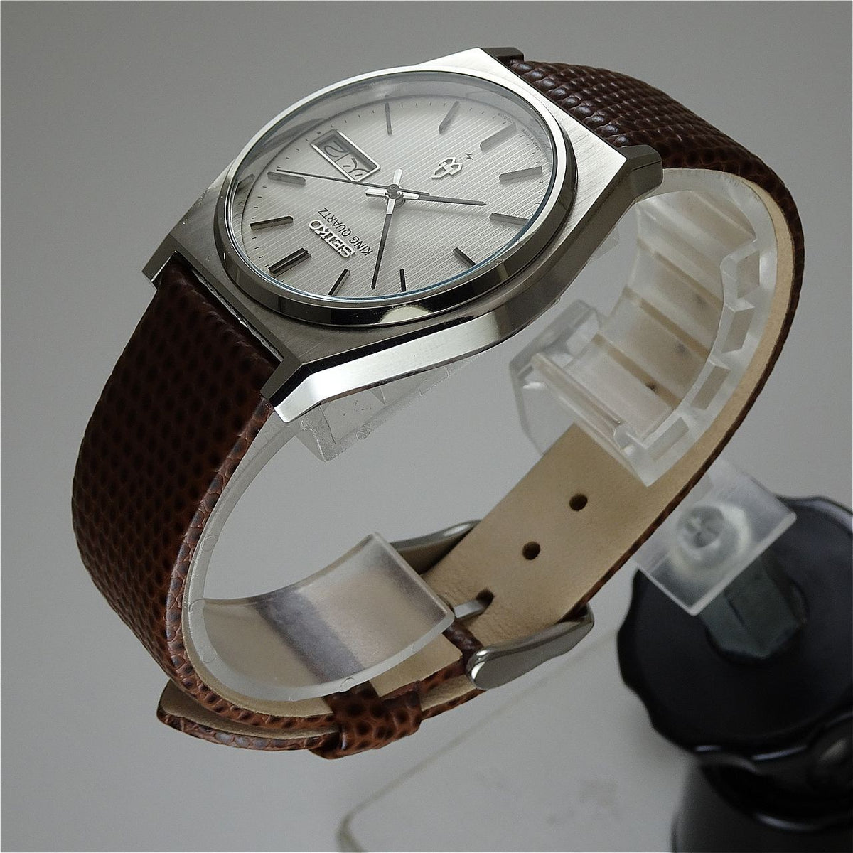 Vintage 1978 JAPAN SEIKO KING QUARTZ 5856-7030 8Jewels Quartz.