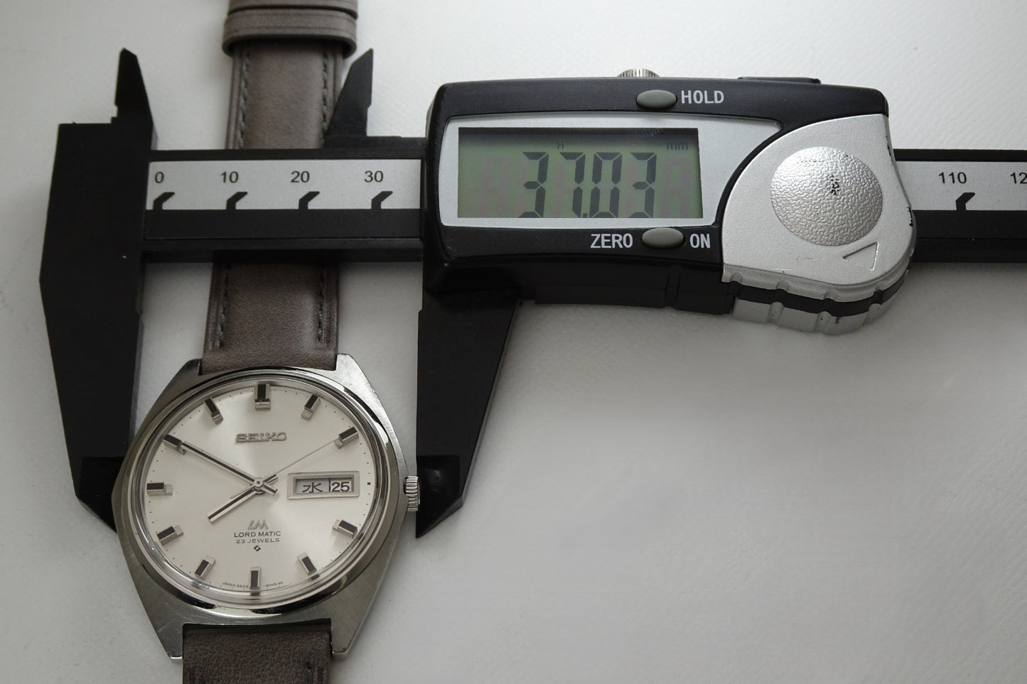 Vintage 1969 JAPAN SEIKO LORD MATIC WEEKDATER 5606-9000 23Jewels Automatic.