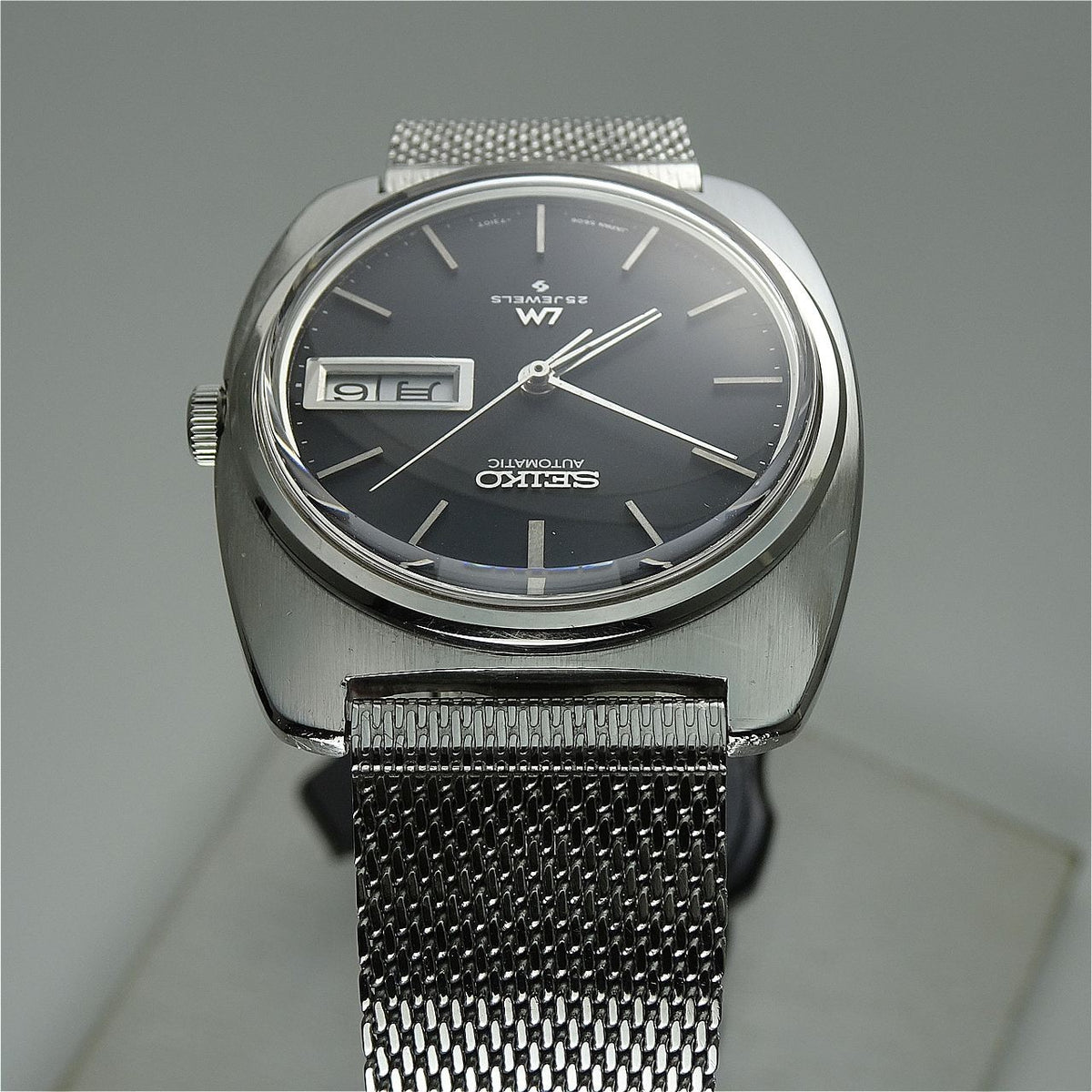 Vintage 1971 JAPAN LORD MATIC WEEKDATER 5606-7130 25Jewels Automatic.