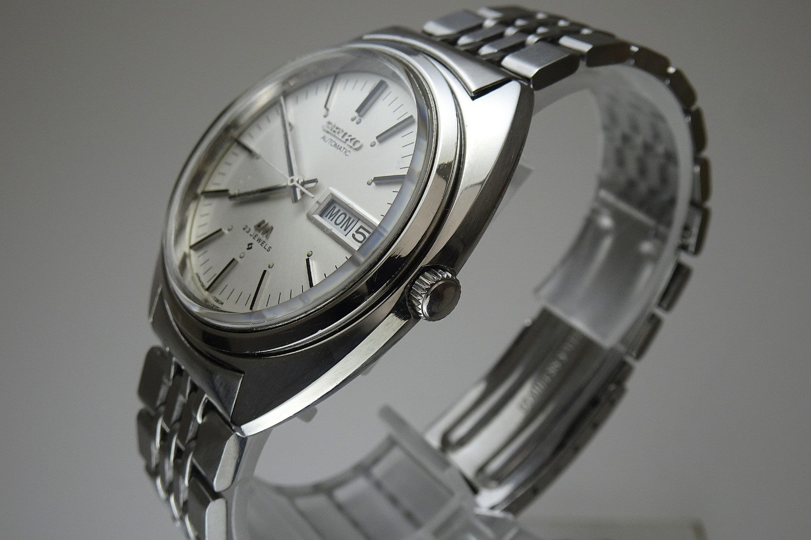 Vintage 1970 JAPAN SEIKO LORD MATIC WEEKDATER 5606-7150 23Jewels Automatic.