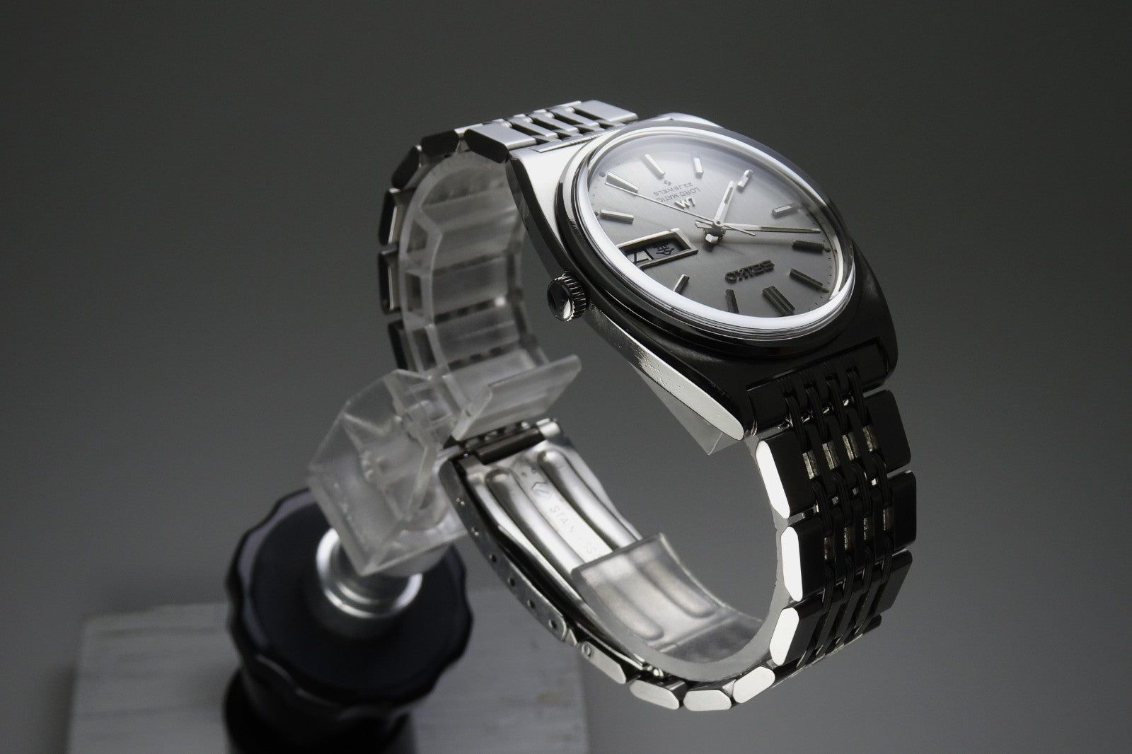 Serviced Vintage 1969 JAPAN SEIKO LORD MATIC WEEKDATER 5606-7050 23J Automatic.