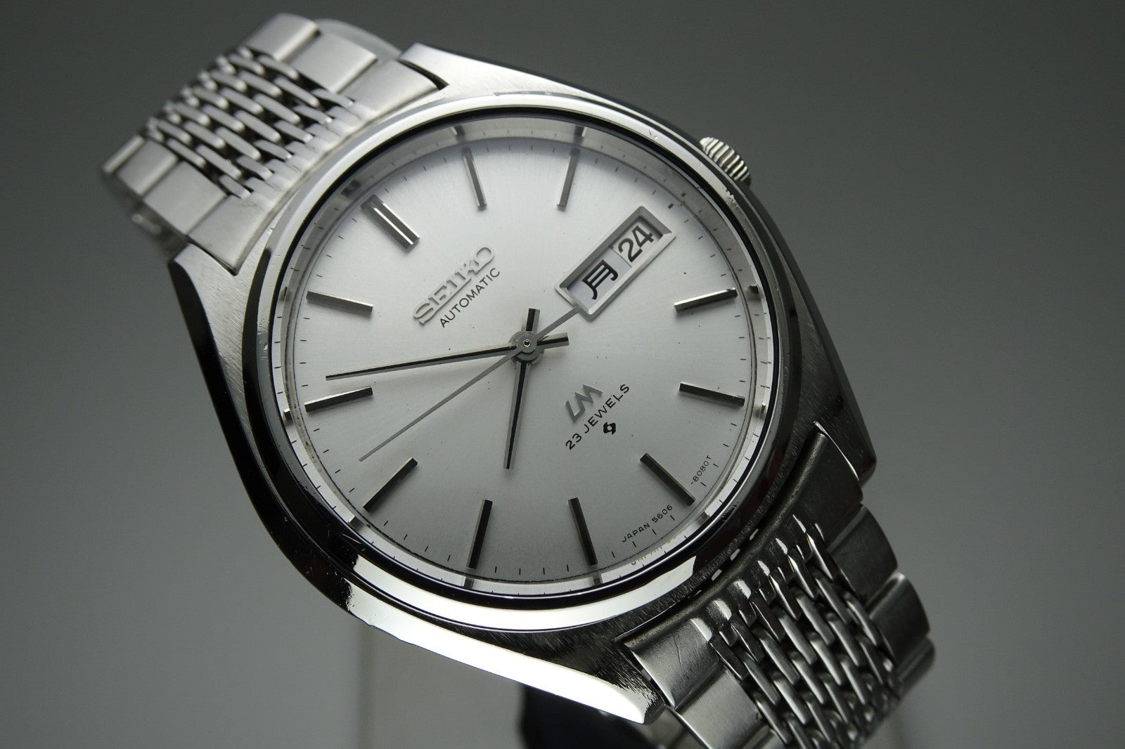 Vintage 1975 JAPAN SEIKO LORD MATIC WEEKDATER 5606-8051 23Jewels Automatic.