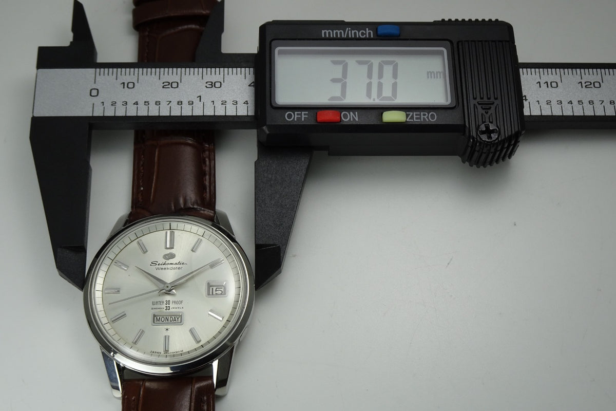 Vintage 1963 JAPAN SEIKO MATIC WEEKDATER J13080 33Jewels Automatic.