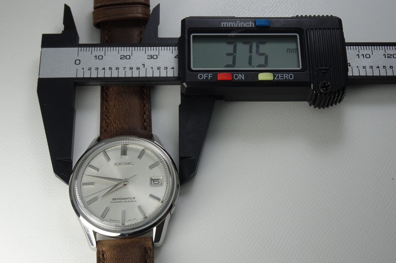 Vintage 1965 JAPAN SEIKO SEIKOMATIC-R 8305-9010 30Jewels Automatic.