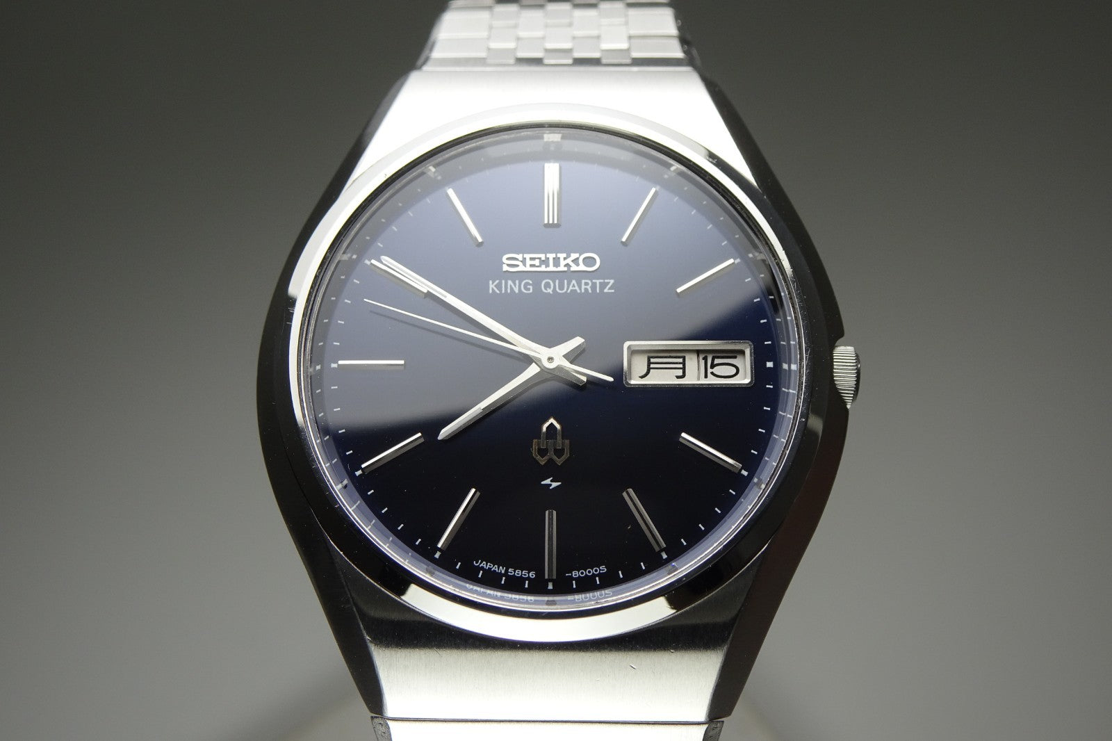Vintage 1977 JAPAN SEIKO KING QUARTZ 5856-8000 8Jewels Quartz.