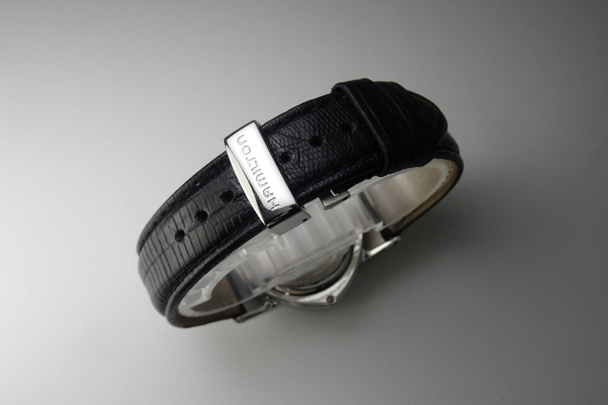 Vintage 2000's HAMILTON VENTURA H244121 23Jewels Quartz.